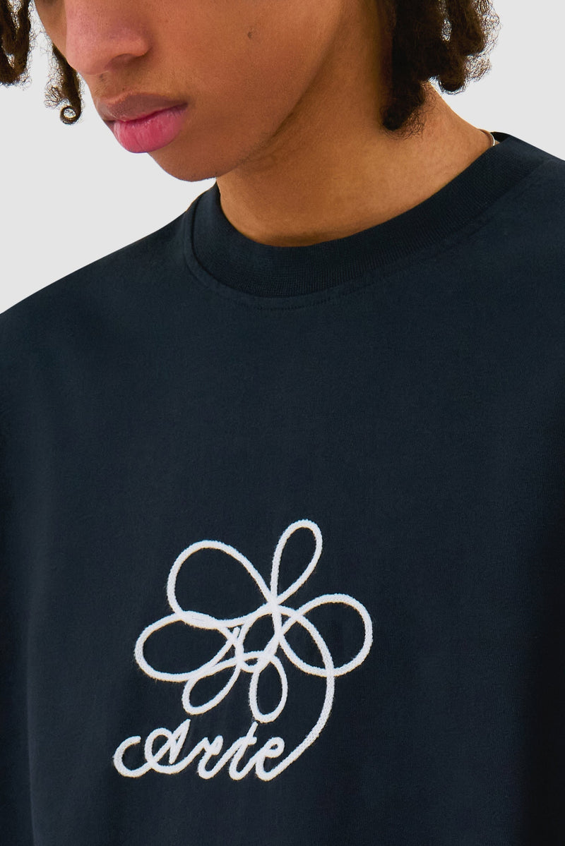 T-shirt brodé de fleurs